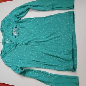 Turquoise long-sleeve shirt